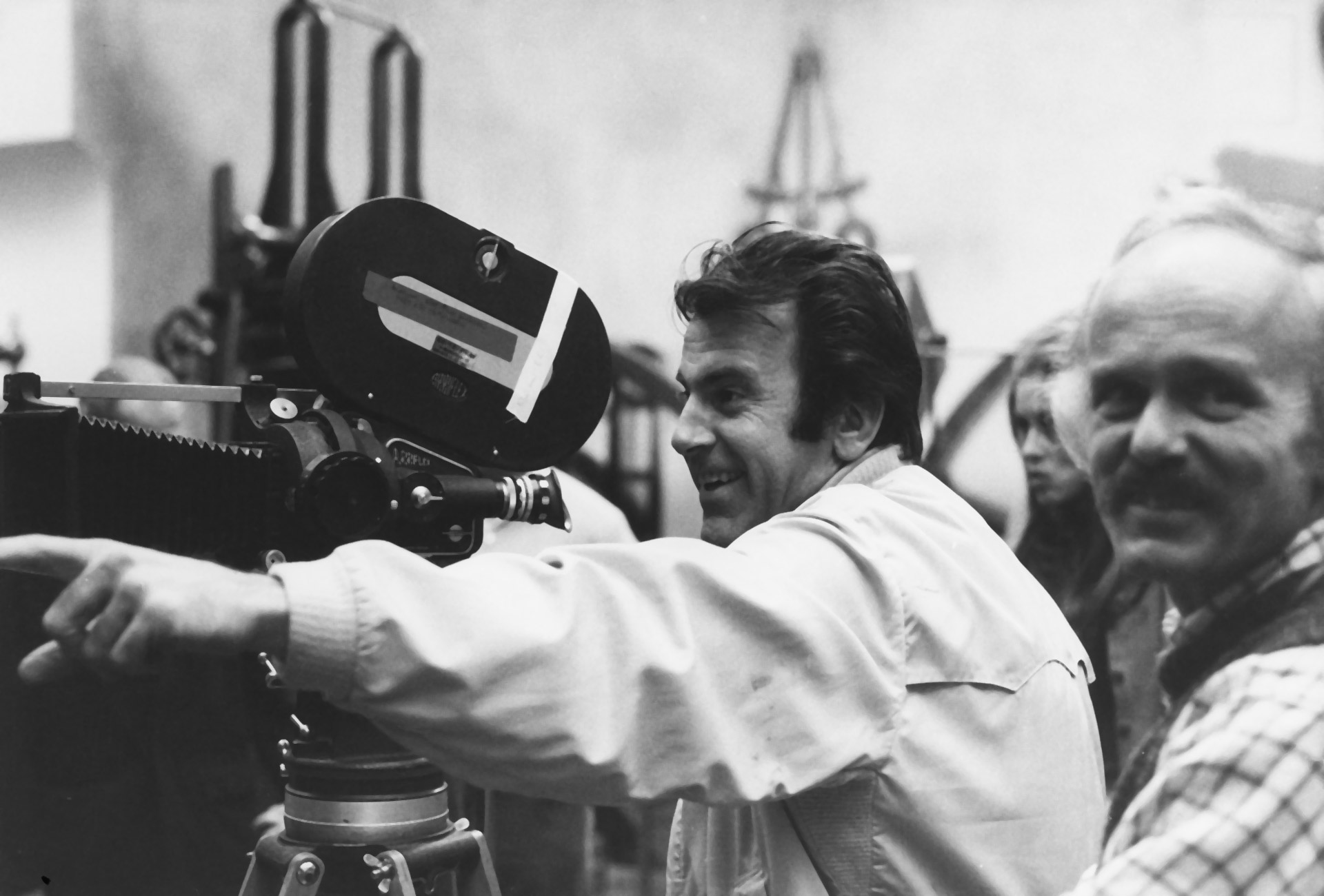 Maximilian Schell und Kameramann Wolfgang Treu bei Dreharbeiten zu DER FUSSGÄNGER (BRD/CH 1973, R: Maximilian Schell)