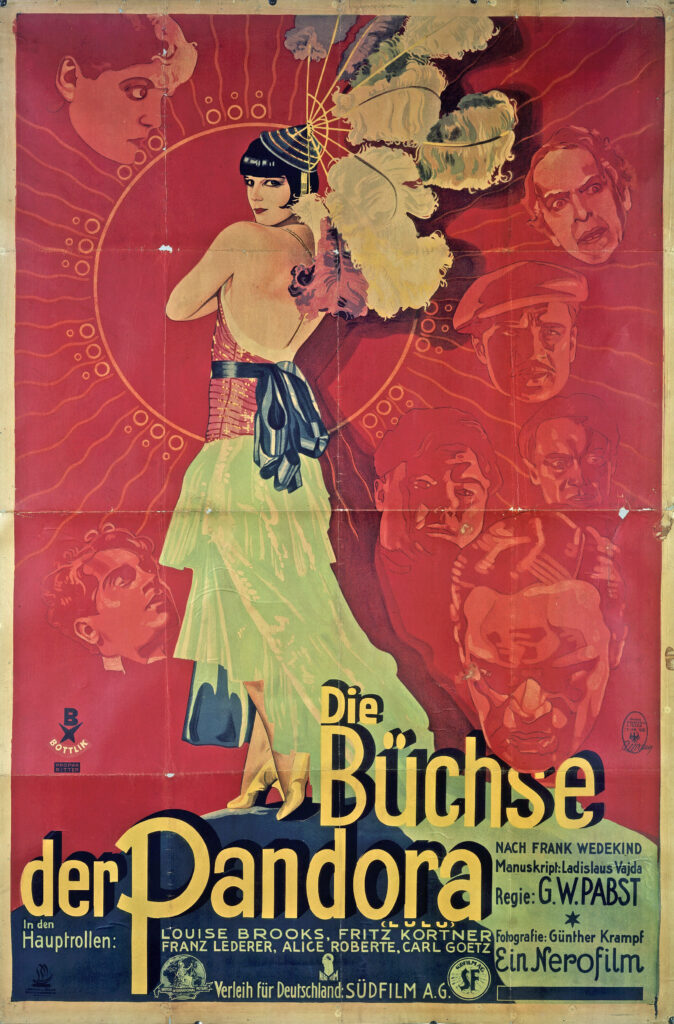 Das Plakat des Films Die Büchse der Pandora zeigt eine Frau vor einem roten Hintergrund mit einem extravaganten Haarschmuck und in einem Kleid.