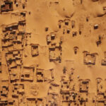 Aus der Luft aufgenommenes Foto der mauretanischen Stadt Chinguetti