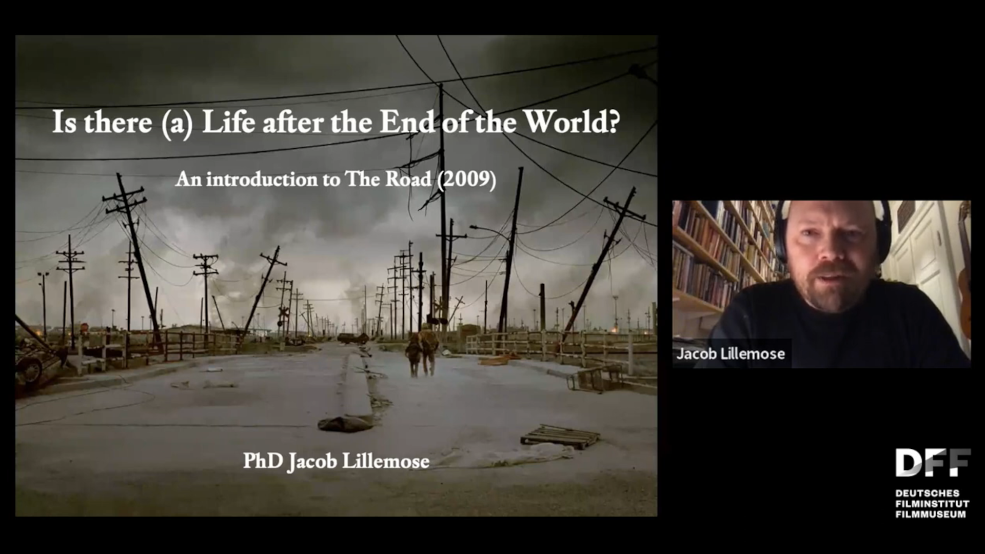 Filmstill aus THE ROAD und Dr. Jacob Lillemose