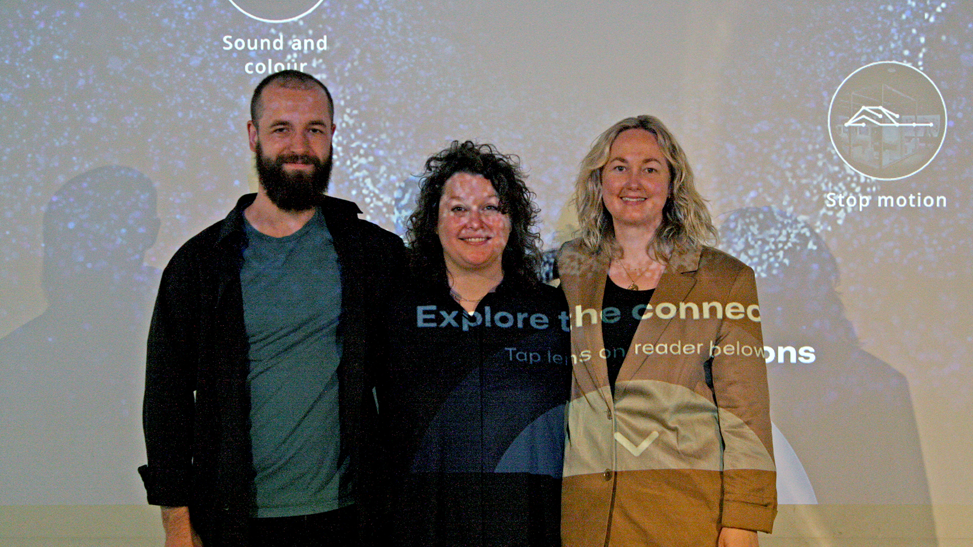 Sam Maher (acmi), Katharina Ewald (dff) und Luci Paterson (acmi) beim zweiten Constellation Prototyping Lab